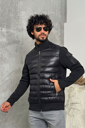 Куртка с вязаными рукавами 