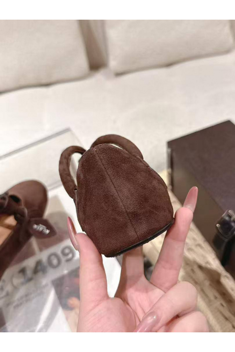 Designer Clothing Женские замшевые балетки Alaia