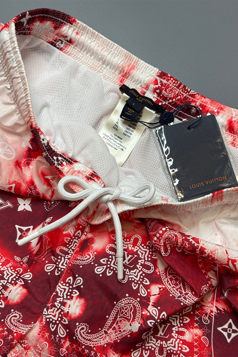 Lоuis Vuittоn Мужские красные шорты monogram bandana 
