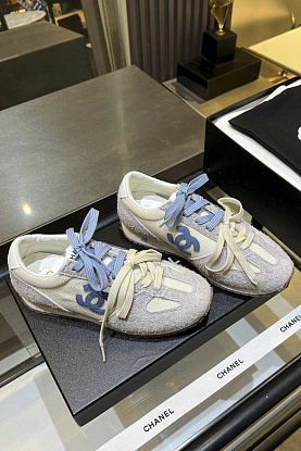 Женские кроссовки Premium