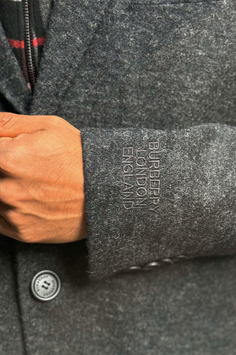 Burberry Тёмно-серое мужское пальто London England logo-embroidered