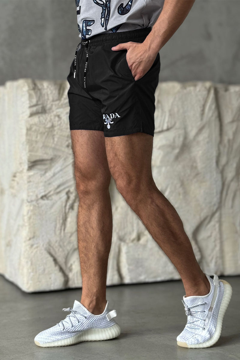 Prada Чёрные шорты logo-embroidered