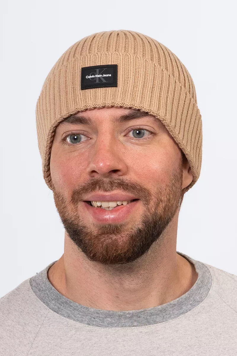 Calvin Klein Шапка logo-badge - Beige