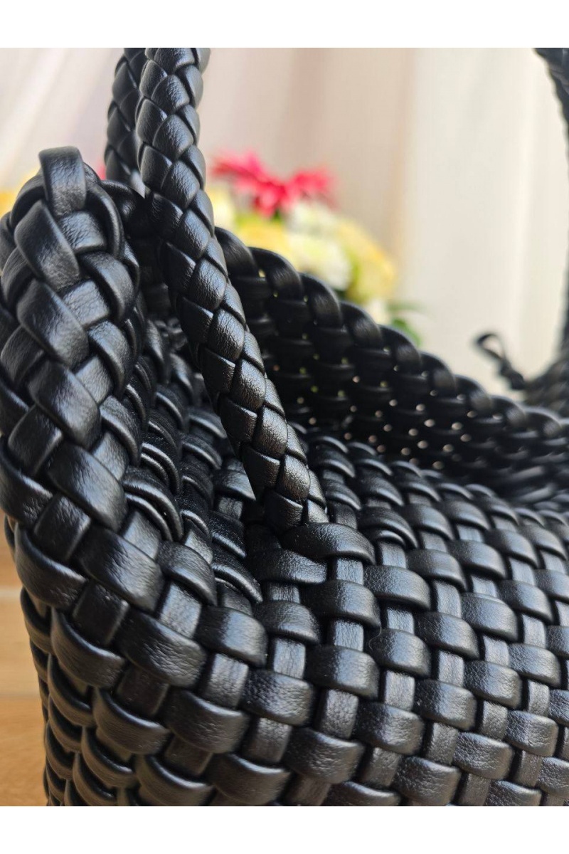 Bottega Veneta Кожаная сумка intrecciato 30x14 см