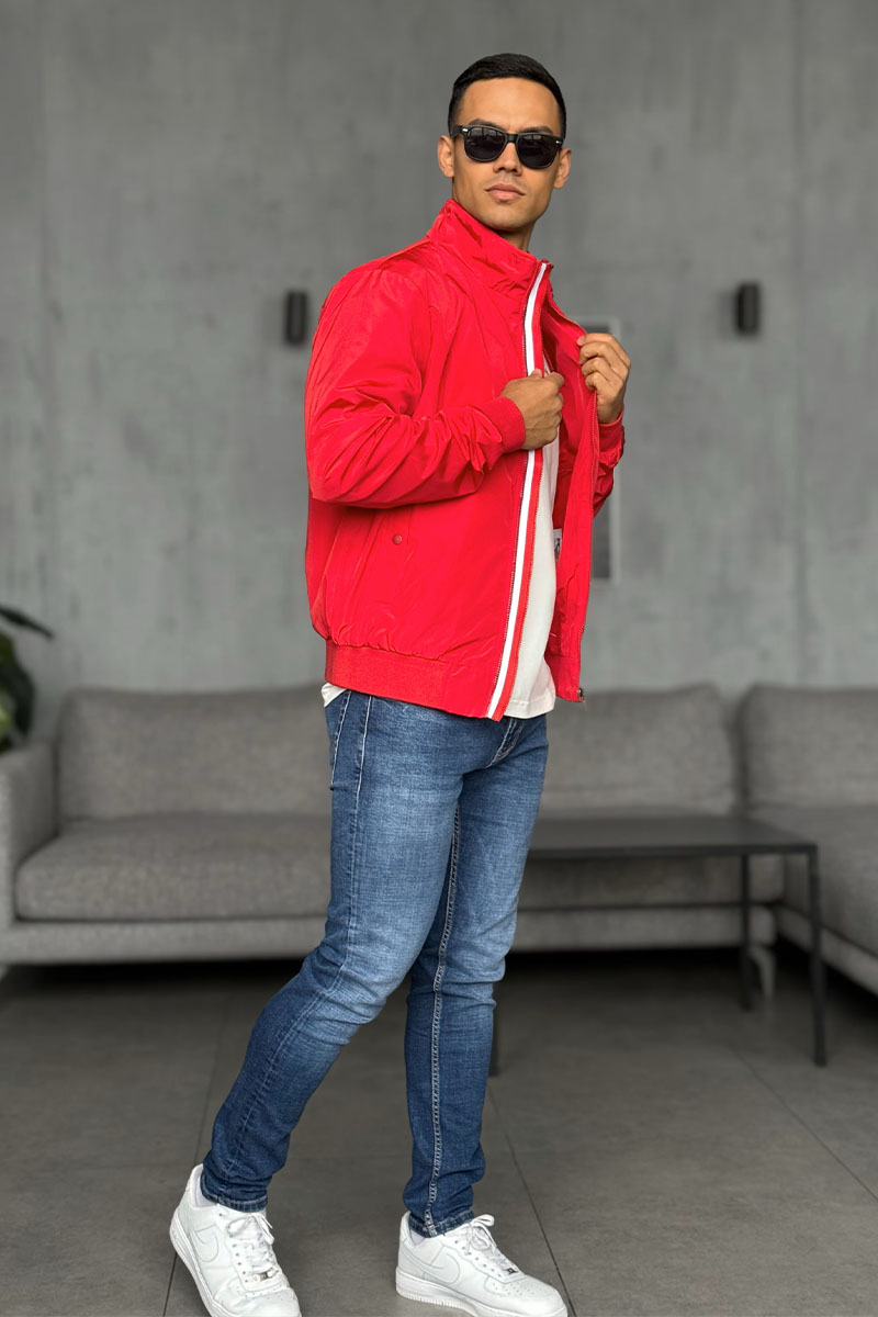 Moncler Мужская ветровка красного цвета logo-patch