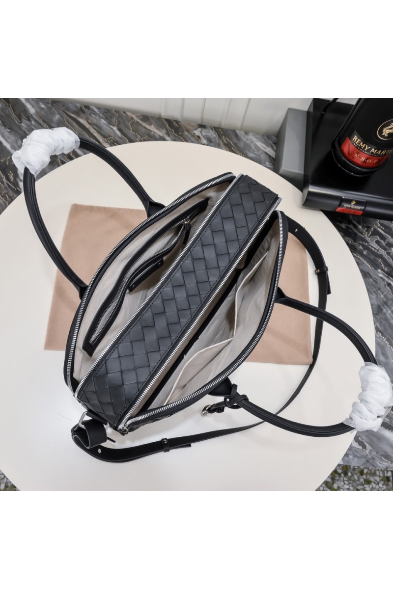 Bottega Veneta Кожаный портфель Premium 39x29x9 см