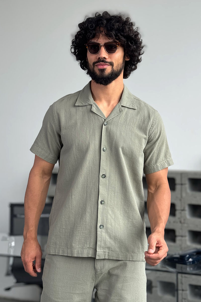 Loro Piana Мужская рубашка цвета хаки 