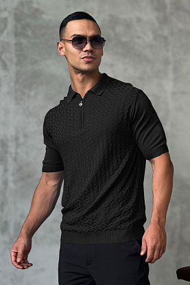 Мужское поло чёрного цвета 