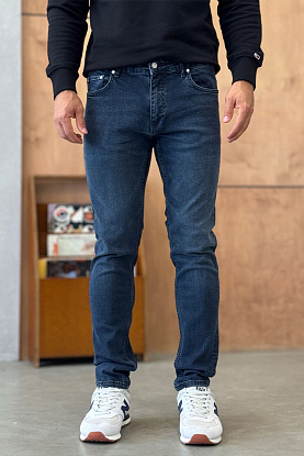 Мужские тёмно-синие джинсы 