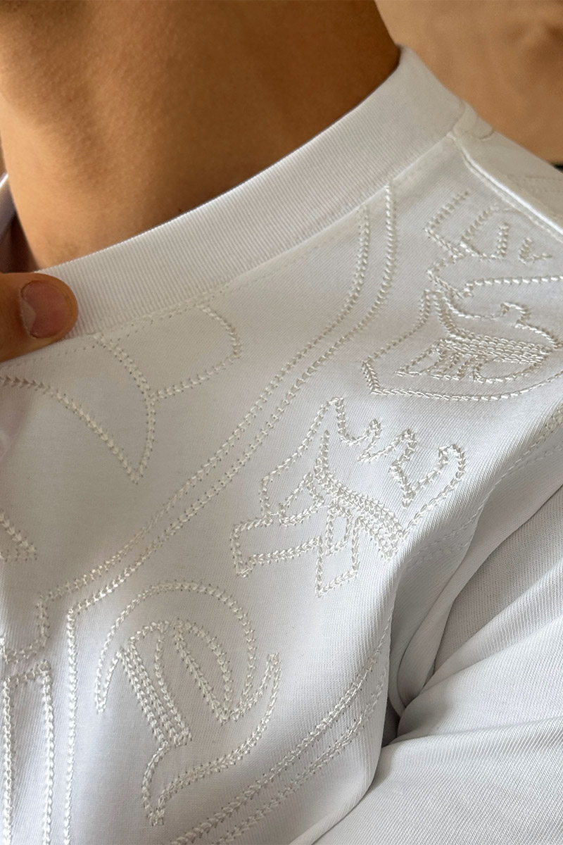 Designer Clothing Белая оверсайз футболка Gothic logo