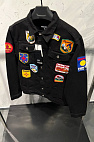 Чёрная джинсовая куртка multi-patch