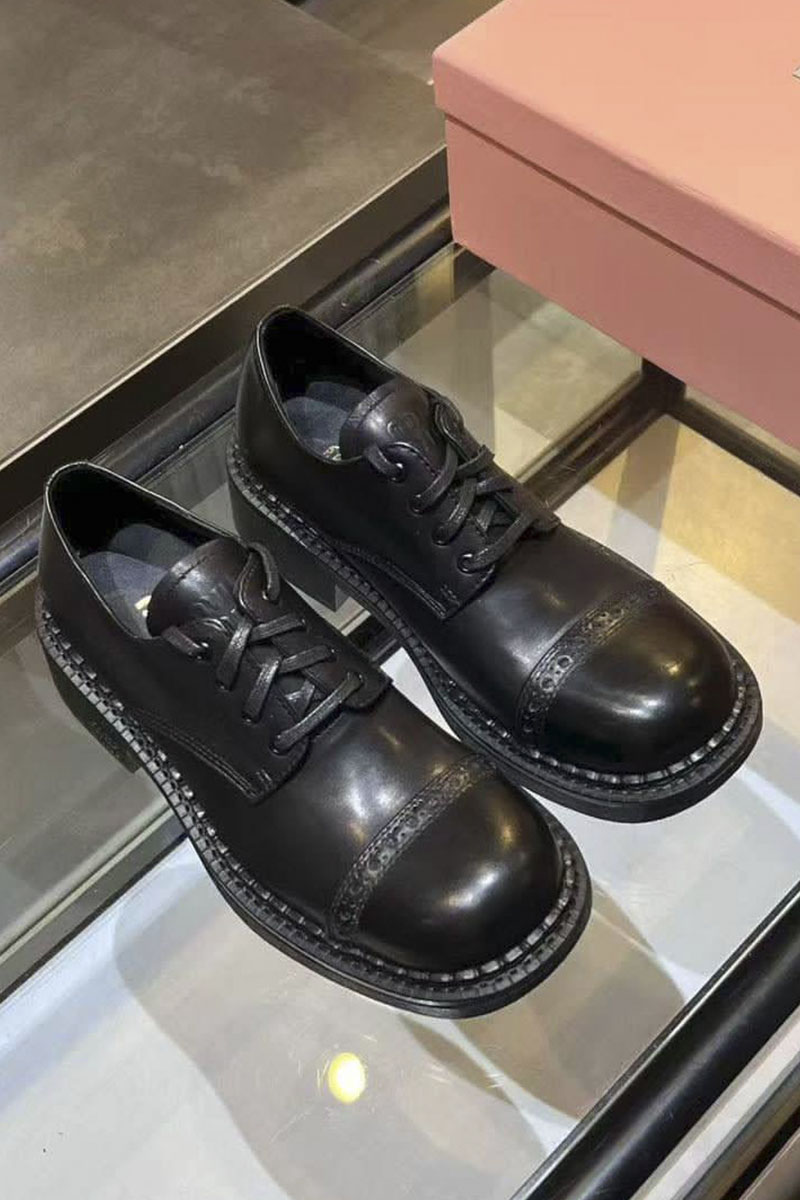 MIU MIU Женские кожаные ботинки дерби 