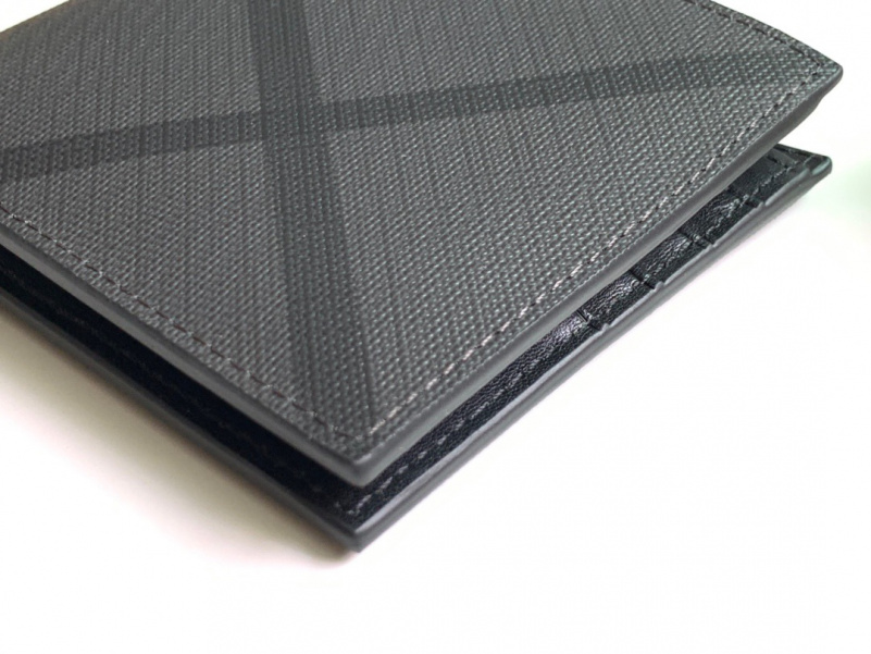 Burberry Кожаный кошелёк Premium 11x10 см