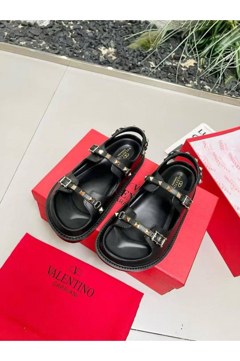 Valentino Женские кожаные сандалии Rockstud