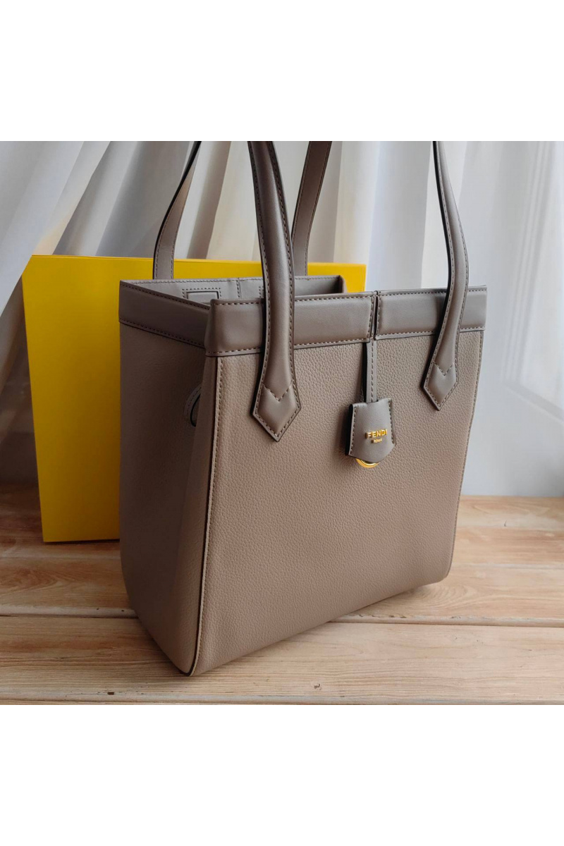 Fendi Кожаная сумка Origami Large 40x27 см