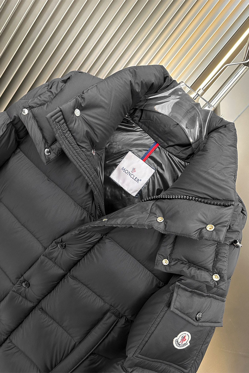 Moncler Мужской чёрный пуховик Vezere