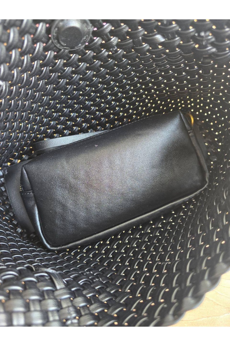 Bottega Veneta Кожаная сумка intrecciato 30x14 см