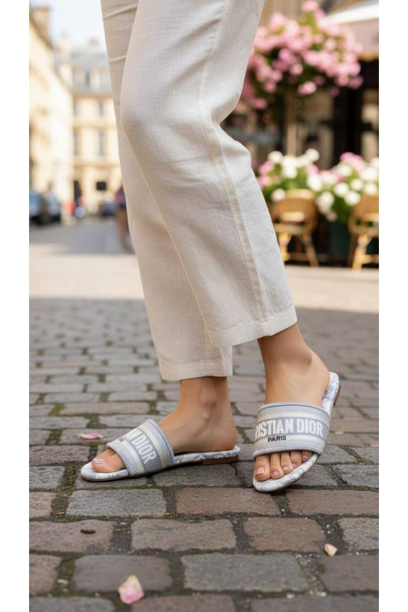 Dior Женские шлепанцы Dway Slide Embroidered Cotton premium