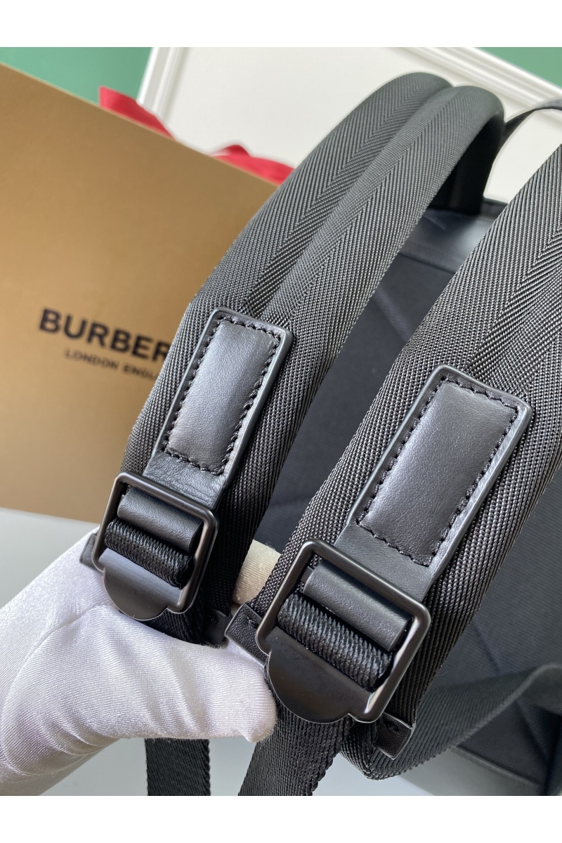 Burberry Нейлоновый рюкзак Premium 42.5x30x14.5 см