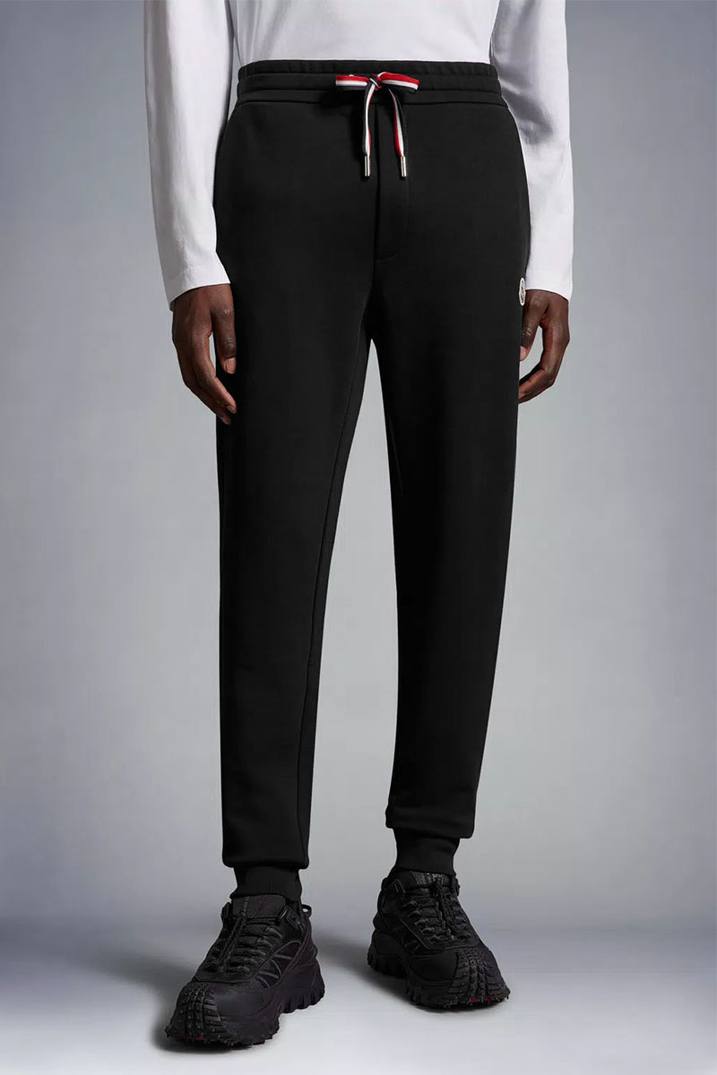 Moncler Спортивные штаны чёрного цвета logo-patch 