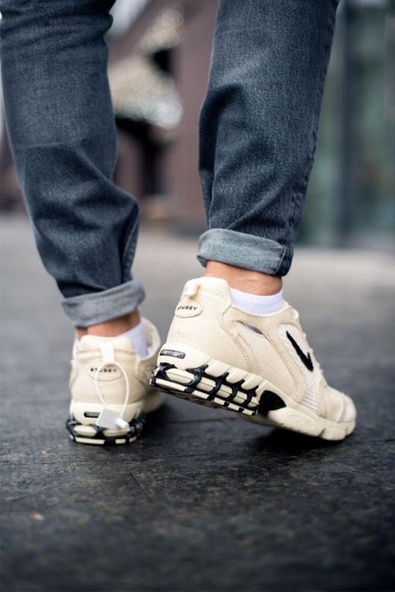Nike Кроссовки Stussy x Zoom Spiridon Cage 2 Fossil