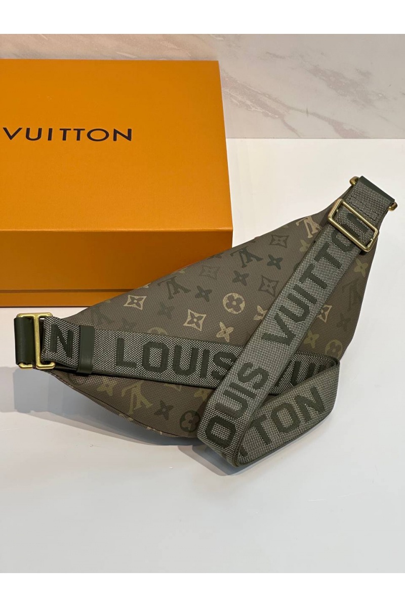 Lоuis Vuittоn Кожаная сумка Rush Bumbag premium 30x15x8 см