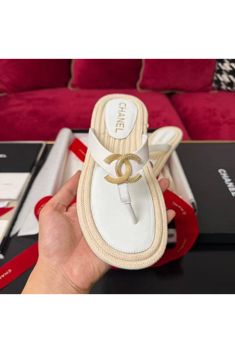 Chаnеl Женские кожаные шлёпанцы Cruise premium