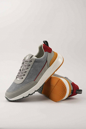 Мужские кроссовки серого цвета