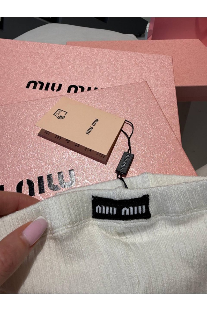 MIU MIU Женские кашемировые колготы белого цвета