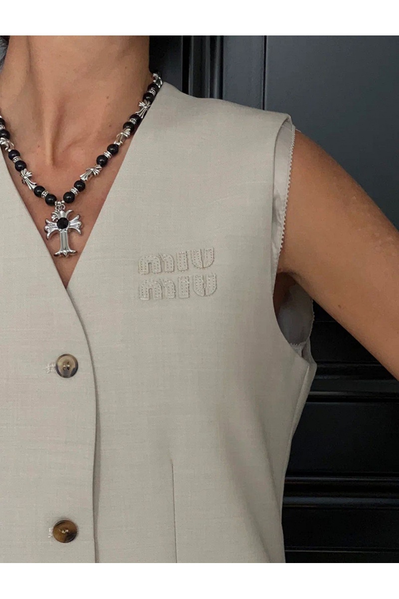 MIU MIU Женское платье бежевого цвета