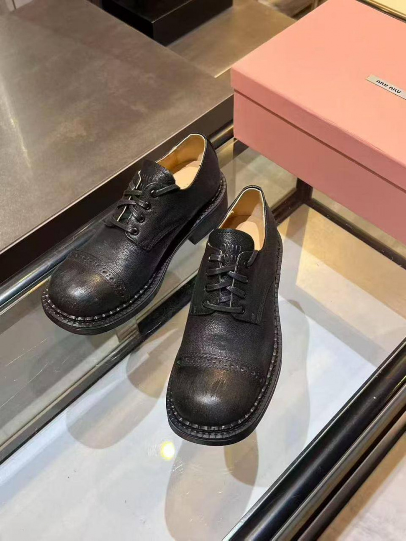 MIU MIU Женские кожаные ботинки дерби 