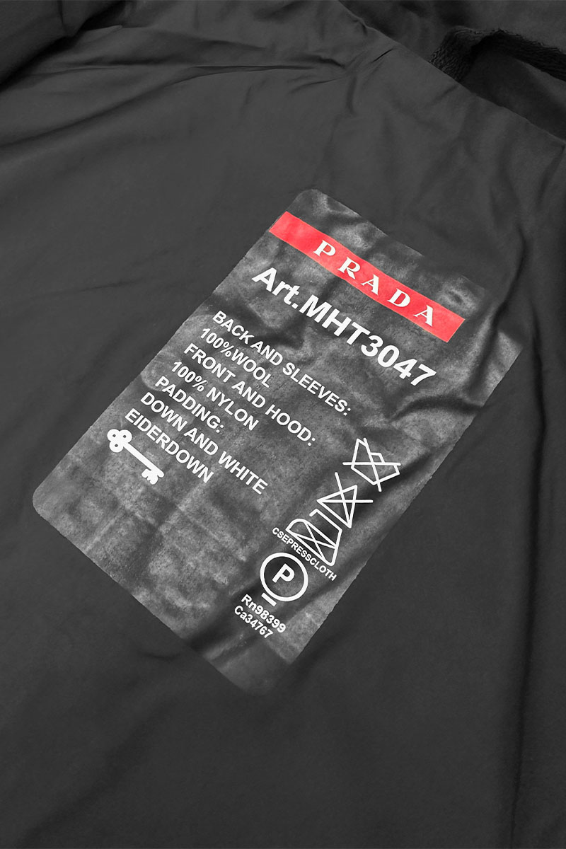 Prada Мужская чёрная ветровка Linea Rossa logo