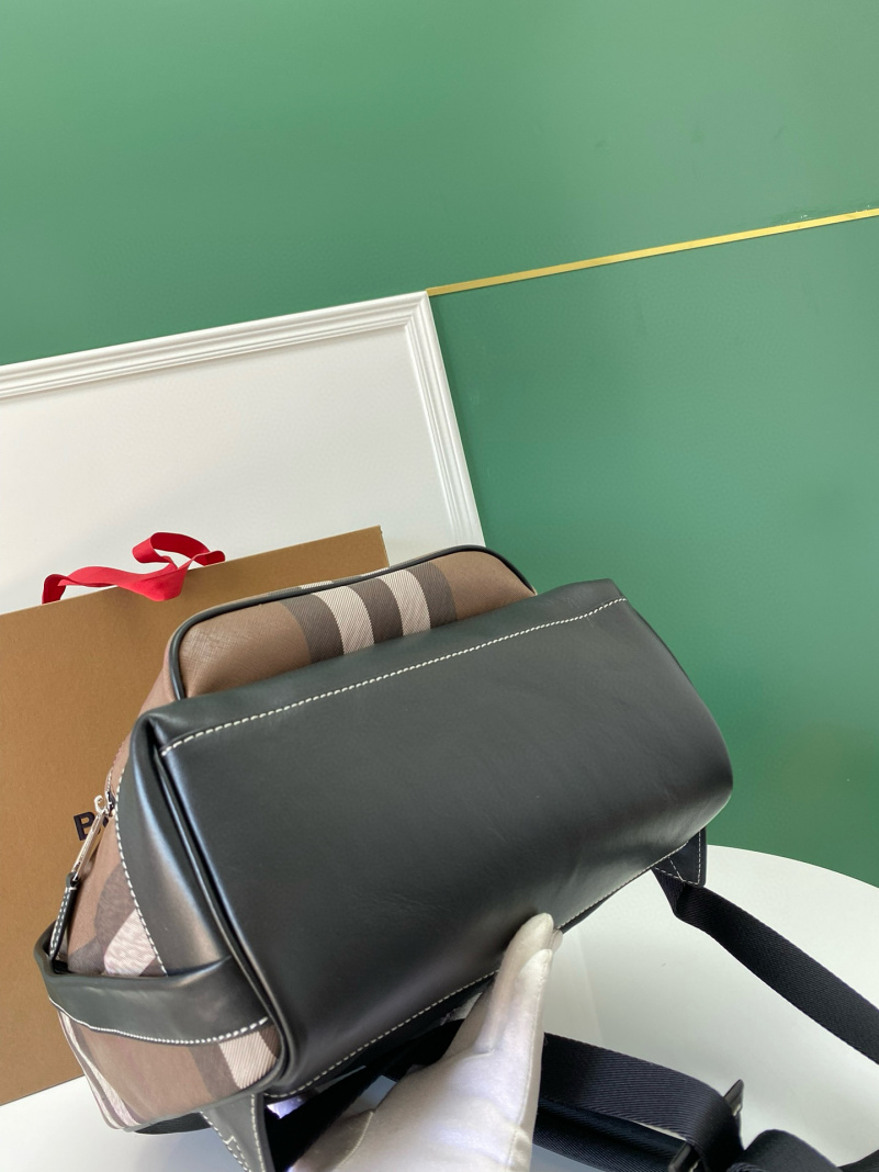 Burberry Кожаный рюкзак Dark Birch Brown Premium 30.5x14.5x42.5 см