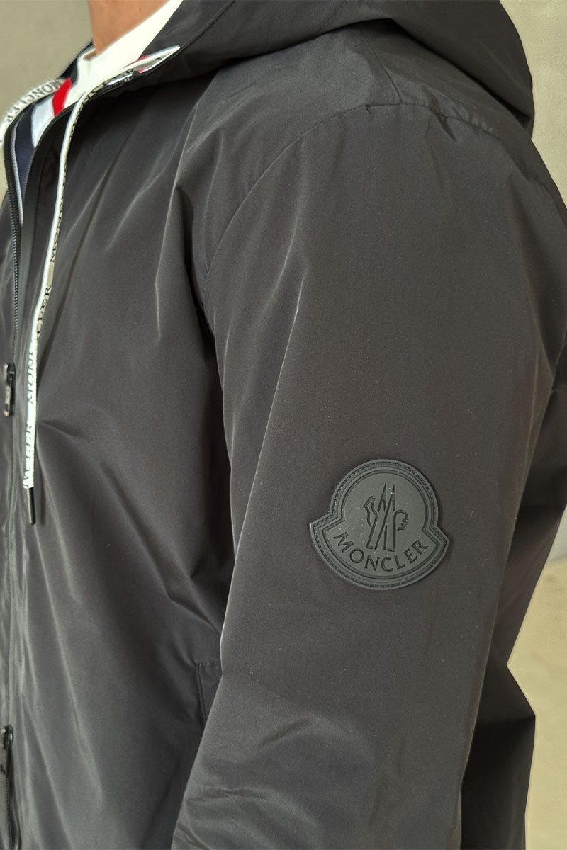 Moncler Чёрная ветровка Carles logo-patch