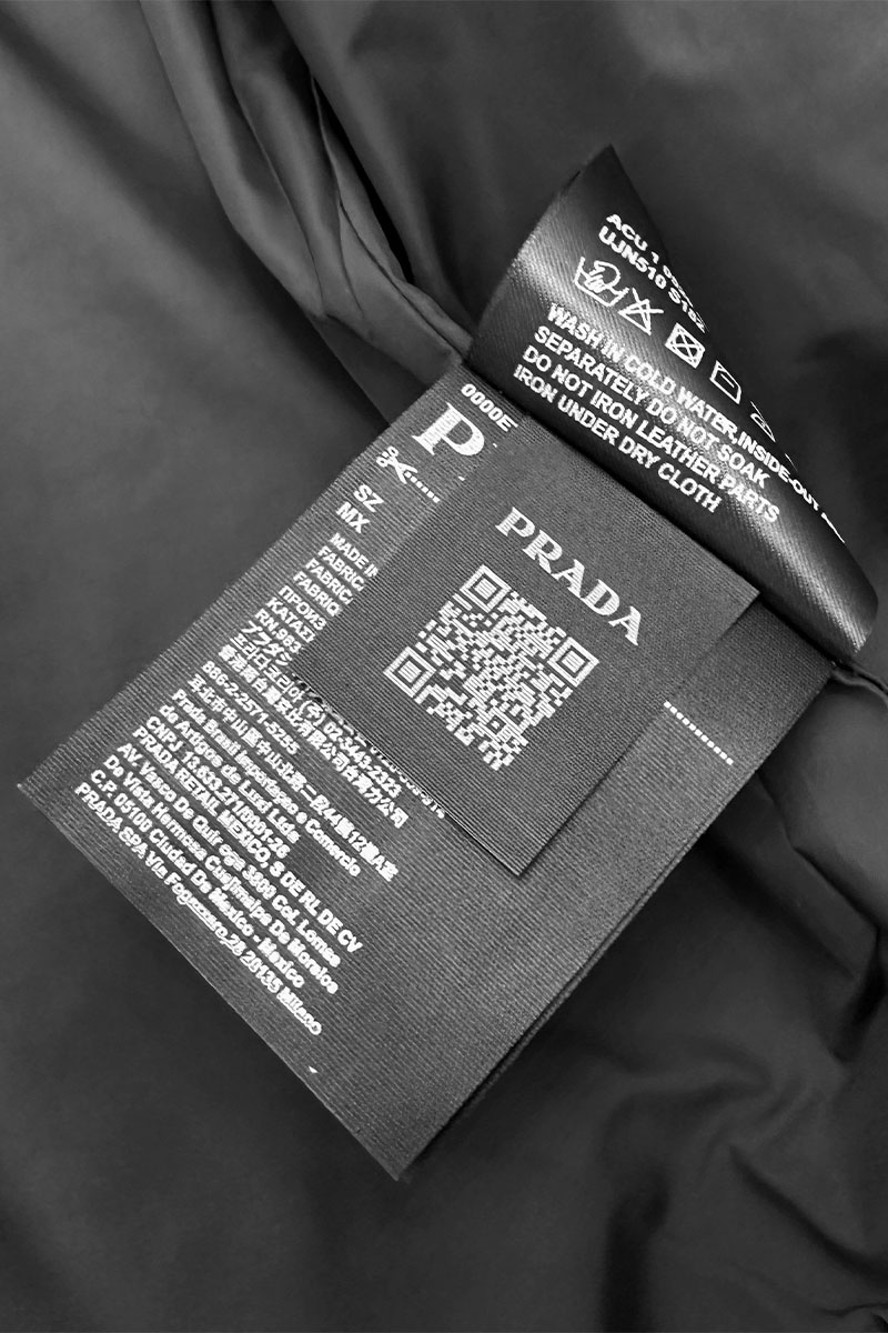 Prada Мужская чёрная ветровка Linea Rossa logo