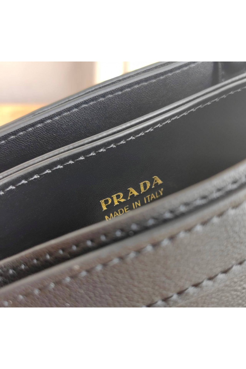 Prada Женская кожаная сумка Buckle 35x25 см (2 расцветки)
