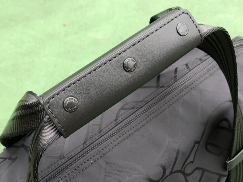 Burberry Нейлоновая дорожная сумка  Premium 50x29x19 см