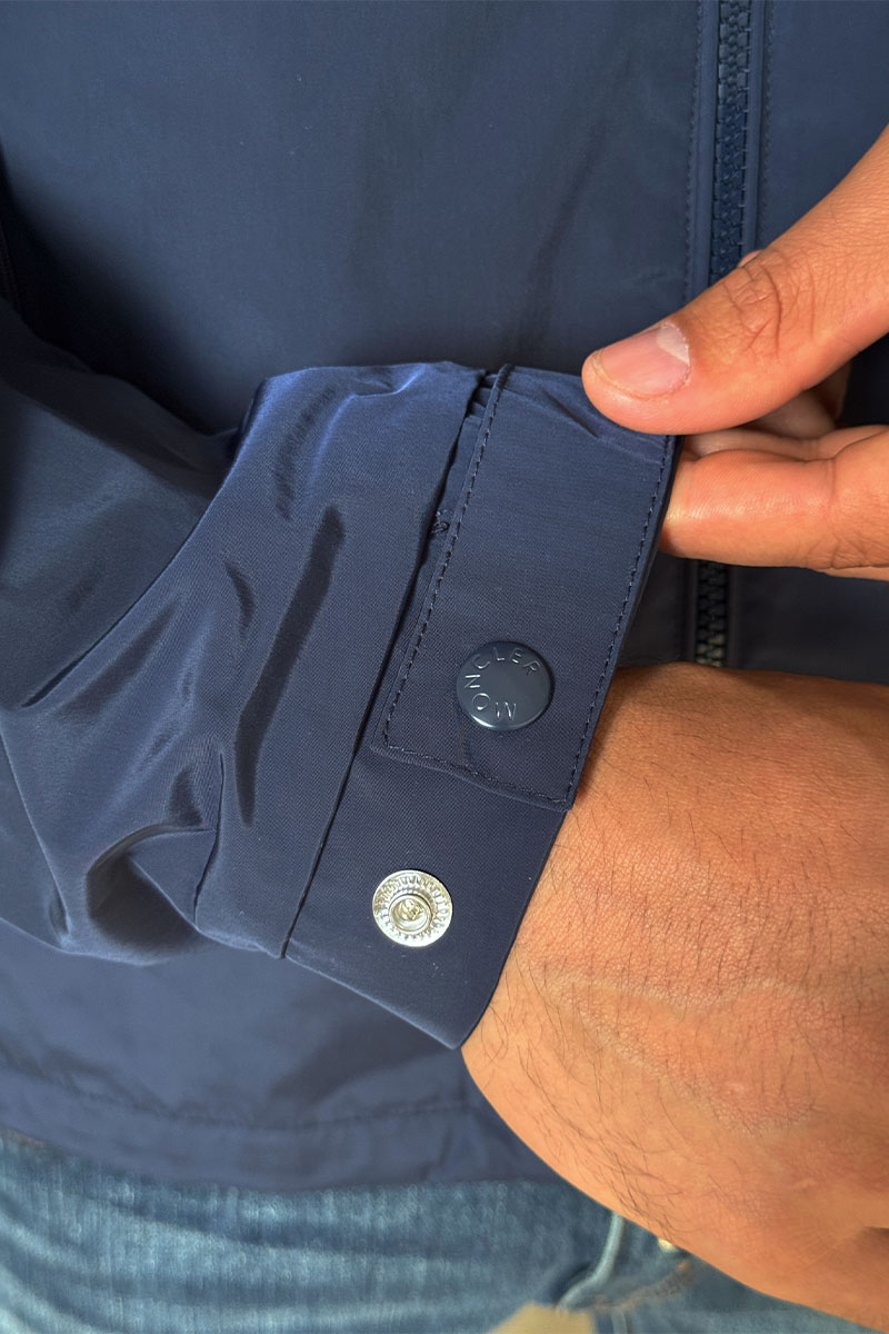 Moncler Тёмно-синяя ветровка Mira logo-patch