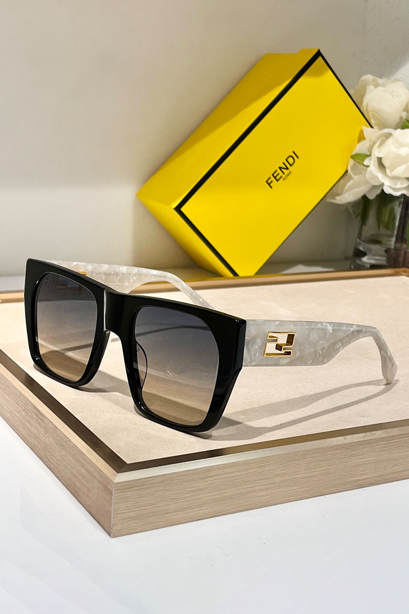Fendi Солнцезащитные очки Baguette