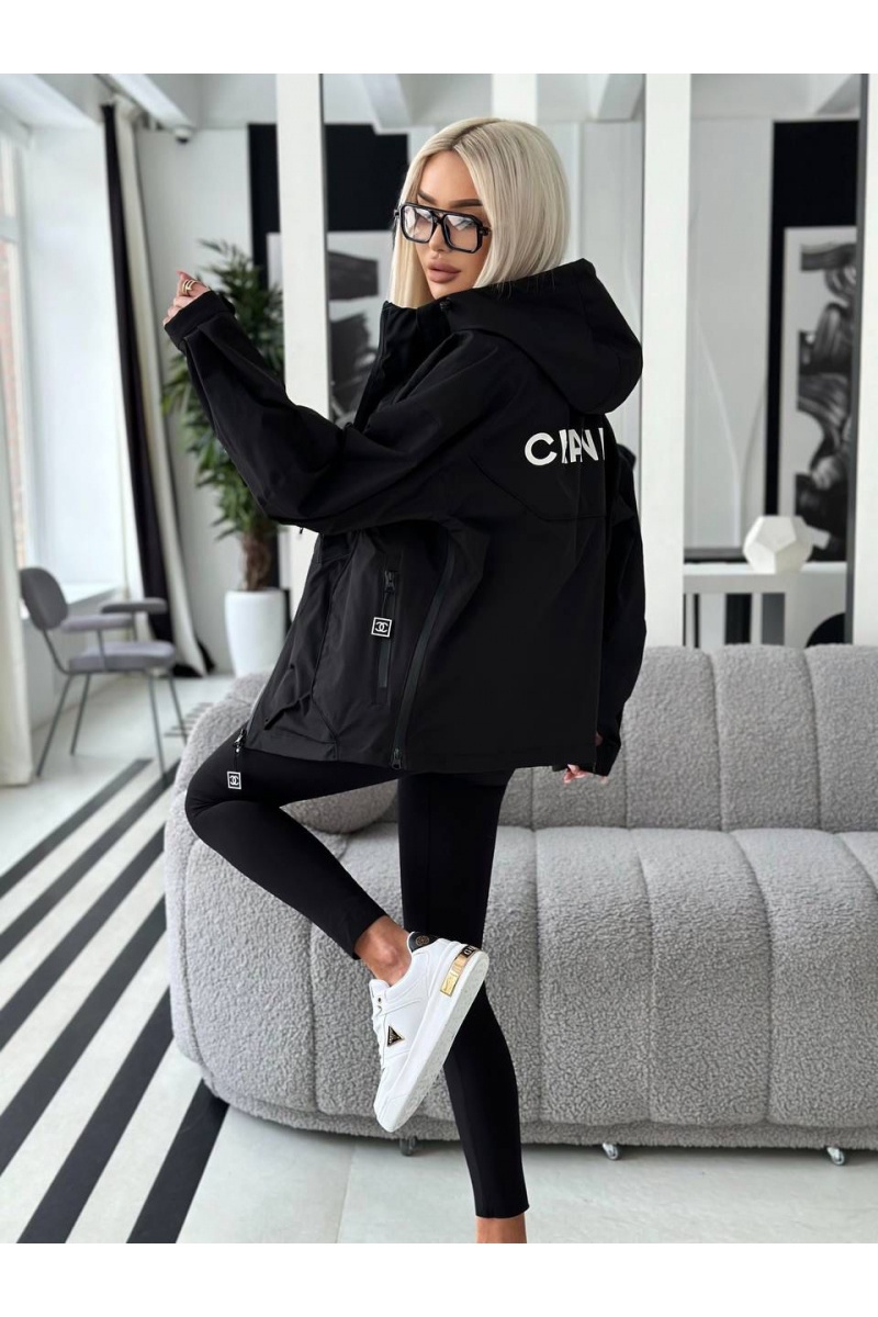Chаnеl Женская куртка чёрного цвета