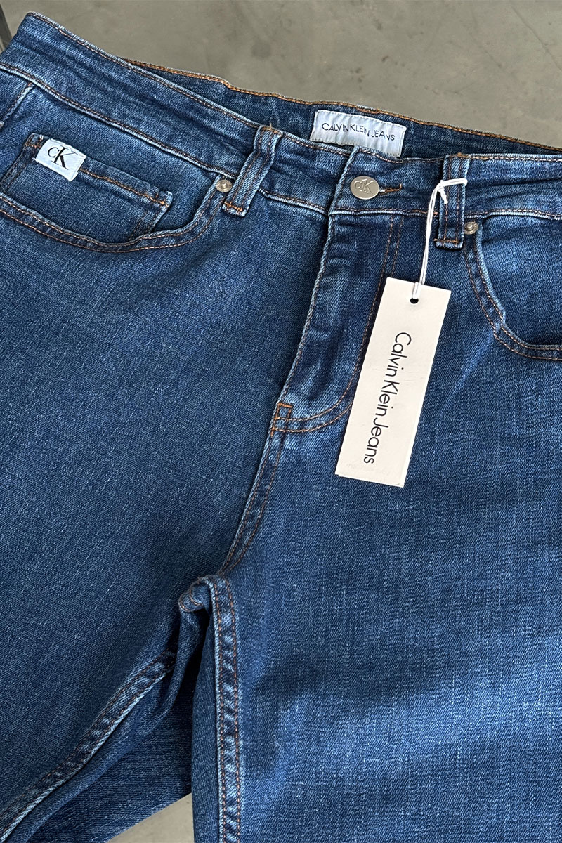 Calvin Klein Джинсы синего цвета 
