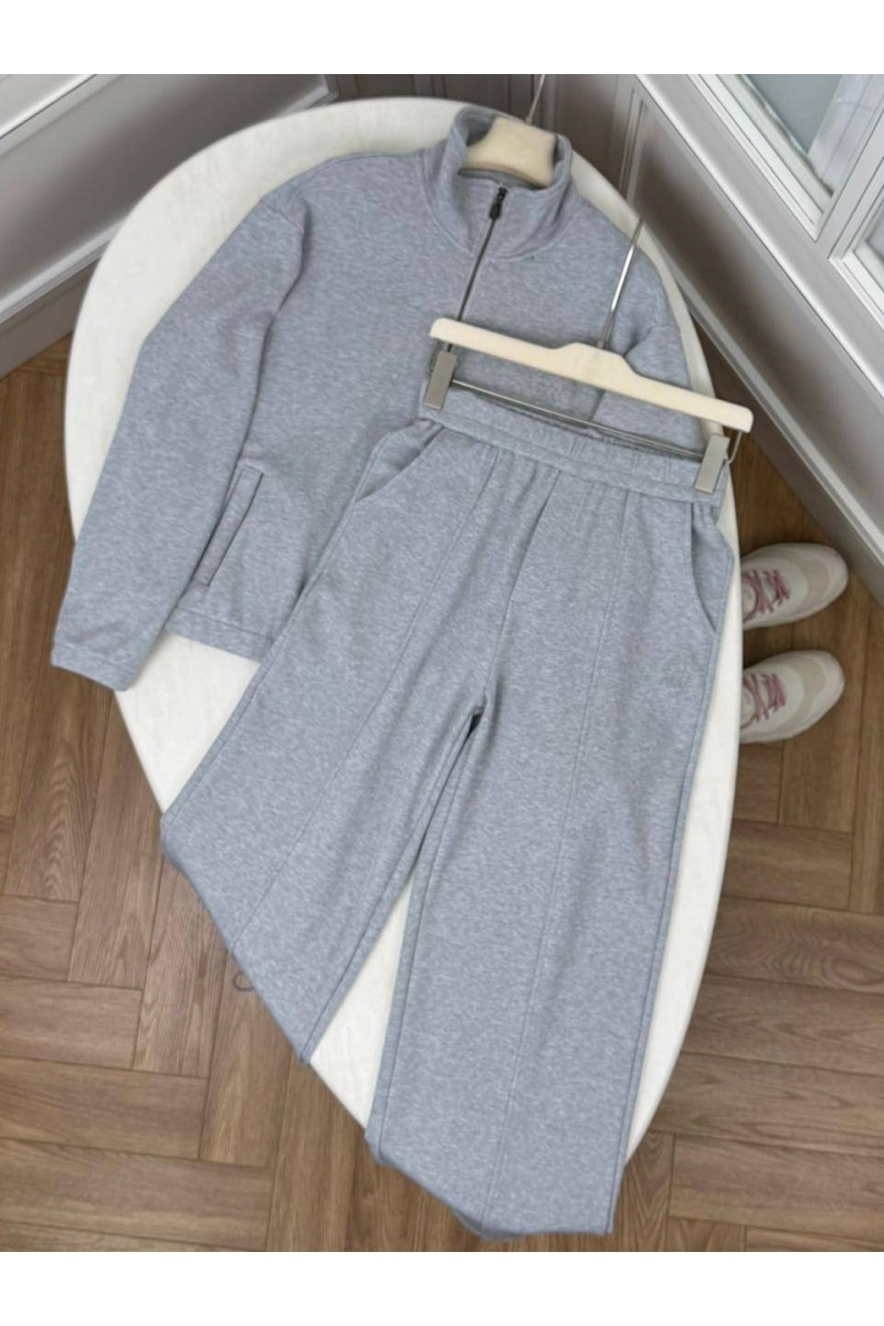 Designer Женский костюм серого цвета