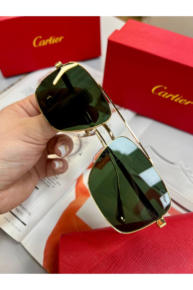 Cartier Солнцезащитные очки с зелёными линзами