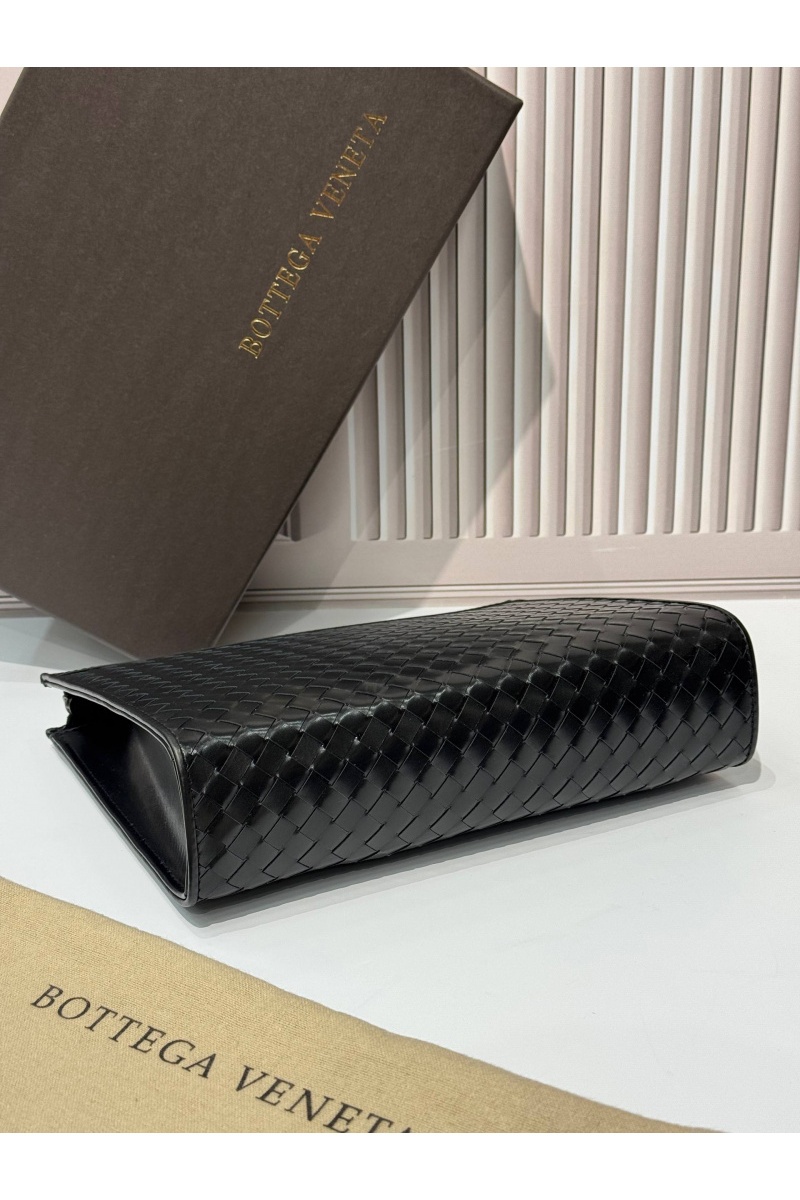 Bottega Veneta Кожаный клатч Intreccio premium 26x20x6.5 см