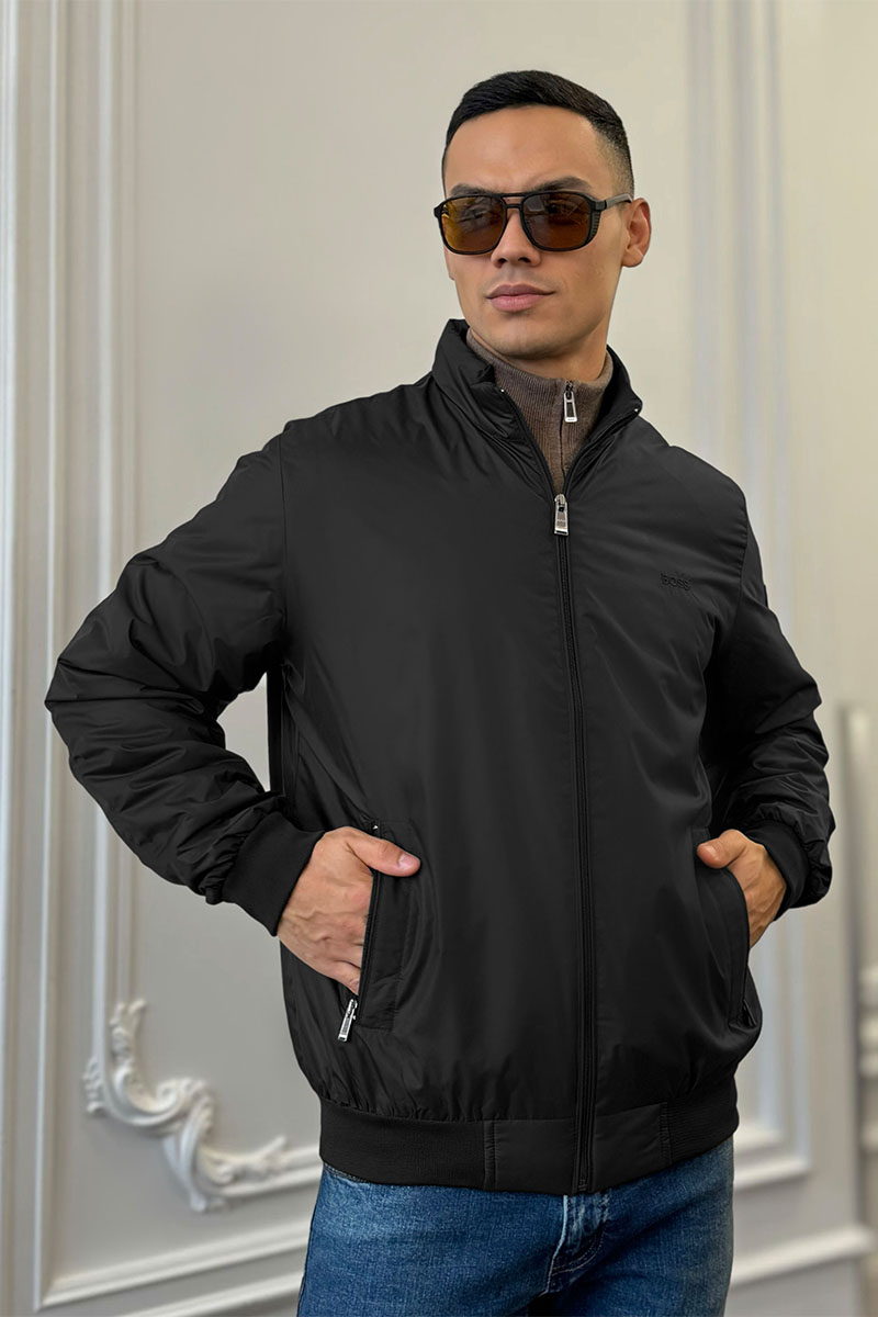 Hugо Воss Мужская чёрная куртка logo-patch 