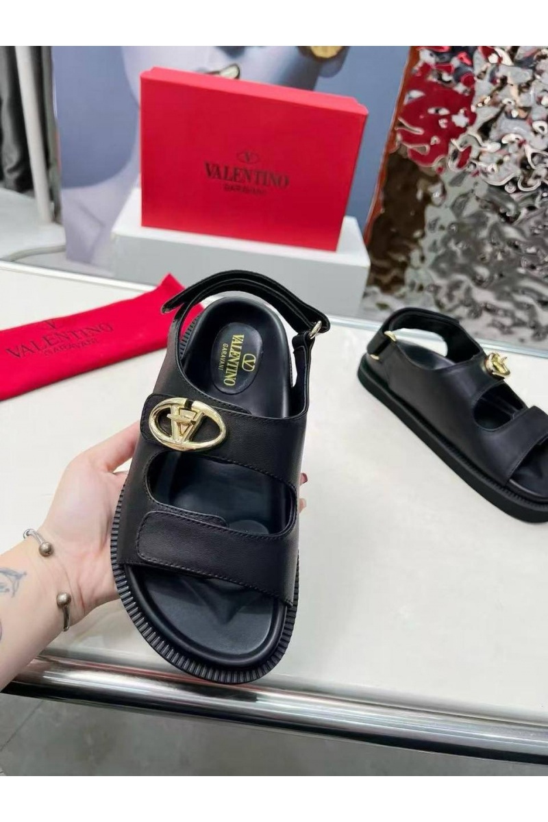 Valentino Женские кожаные сандалии Rockstud