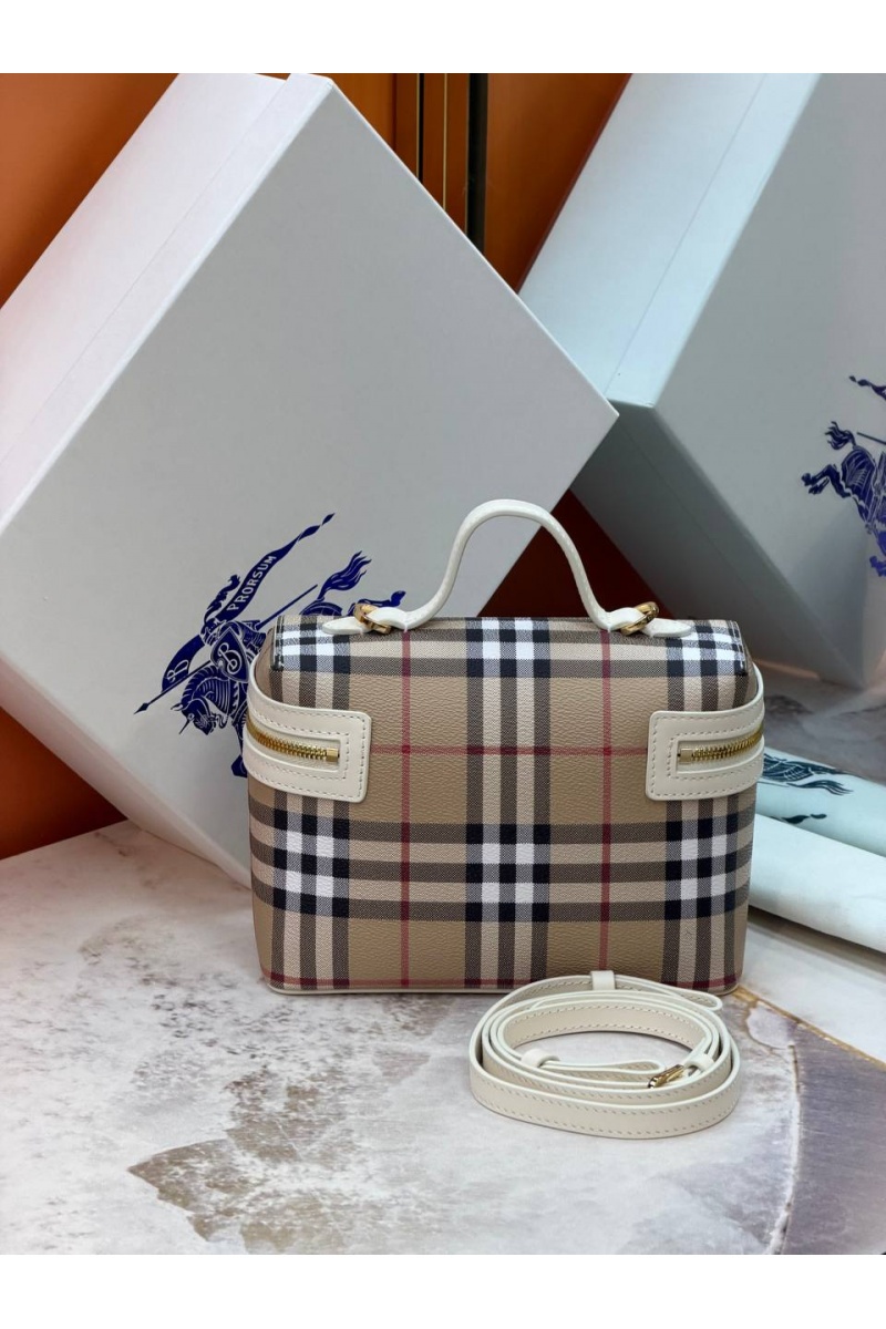 Burberry Кожаная сумка Check Vanity premium 19.5x15x8 см
