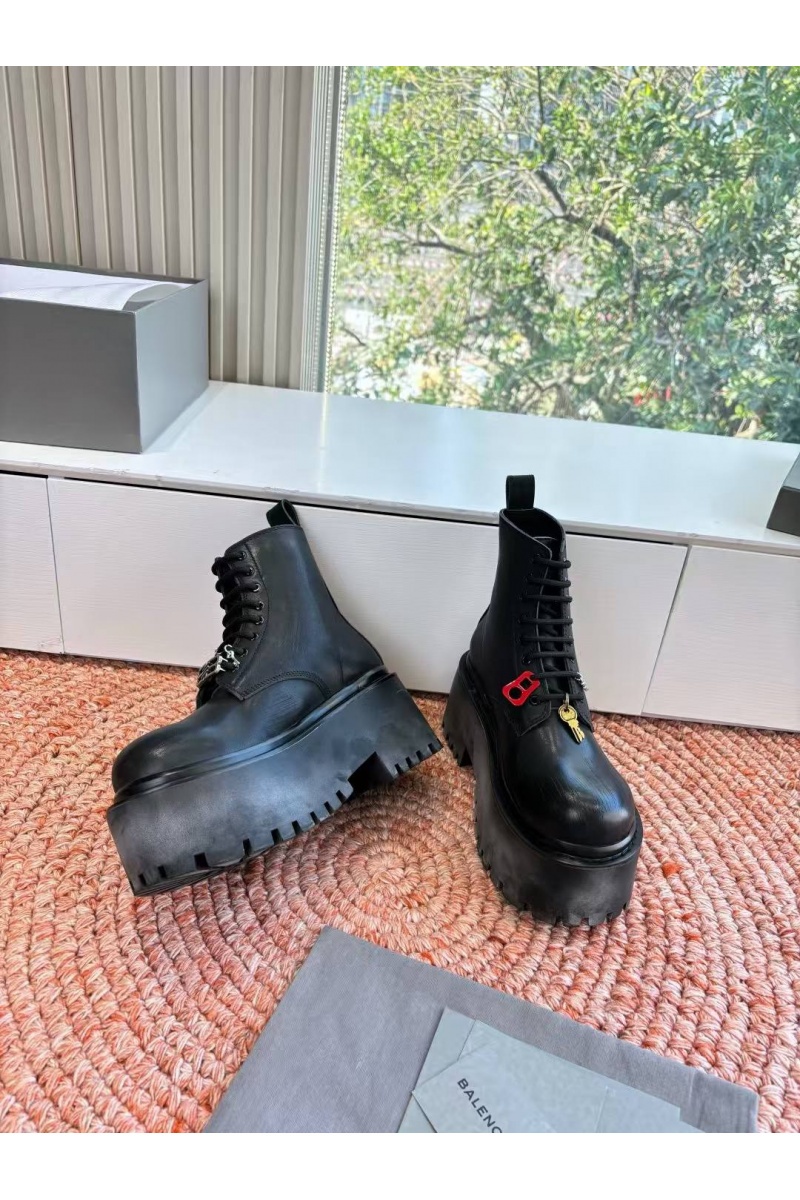 Balenciaga Женские кожаные ботинки Strike Platform premium