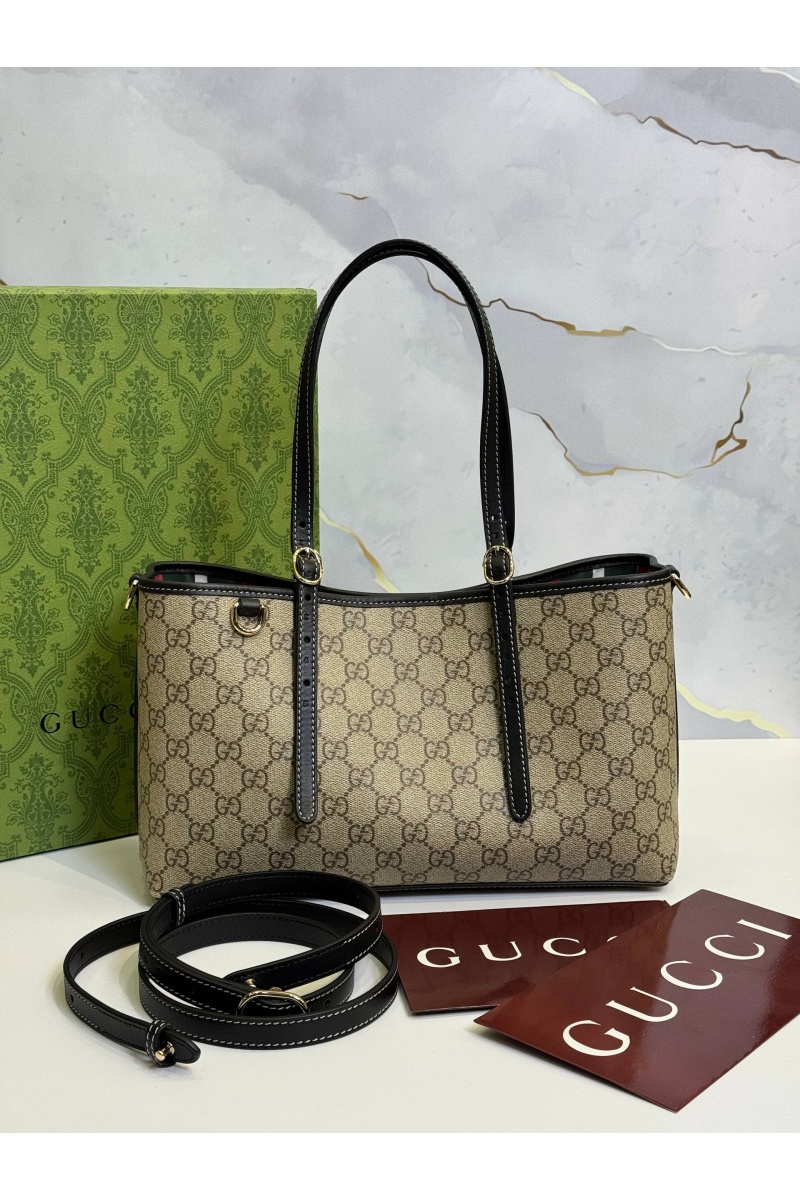 Gucci Кожаная сумка GG Emblem premium 30x19x11 см