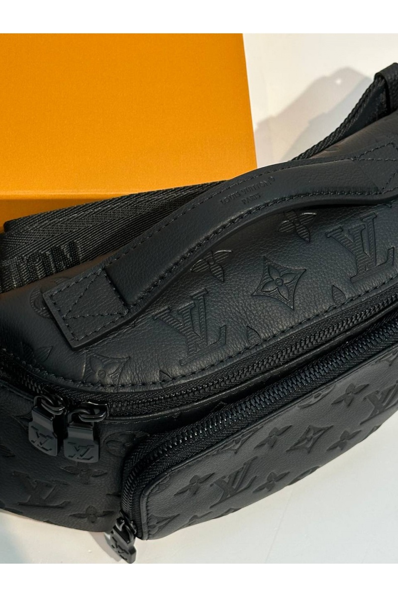 Lоuis Vuittоn Кожаная сумка Rush Bumbag premium 30x15x8 см